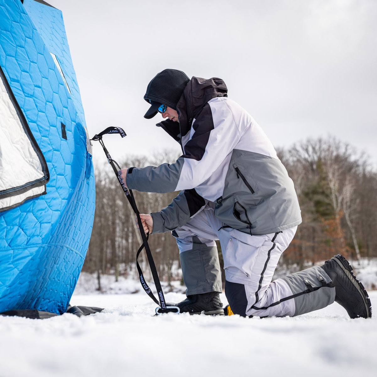 Clam X-400 Hub Shelter 3 Angler Capacity
