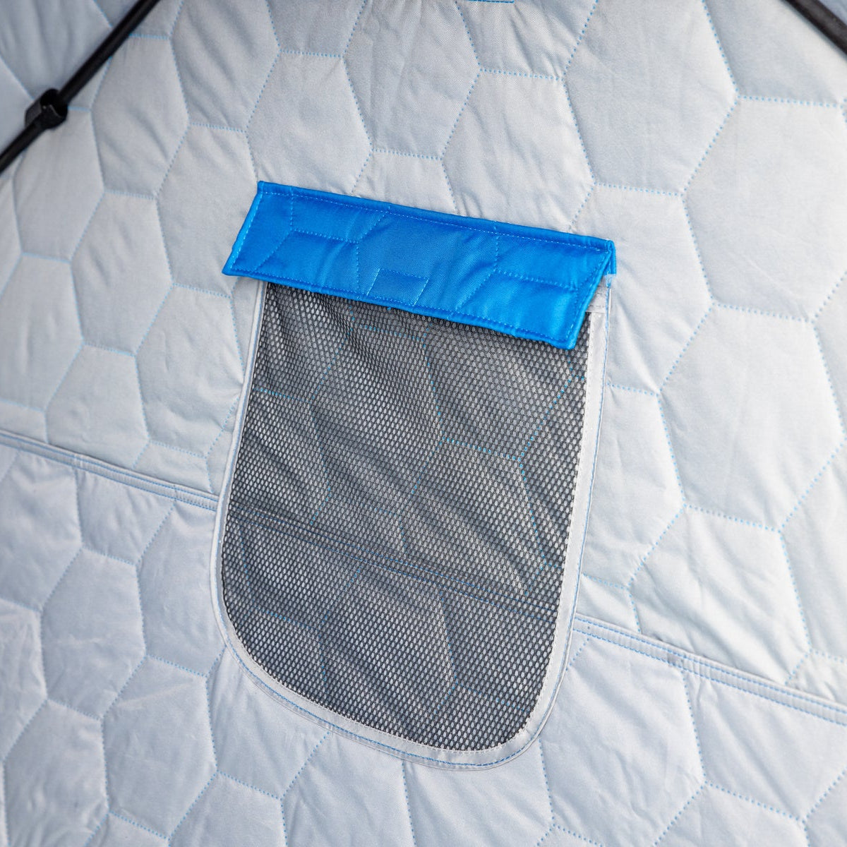 Clam X-400 Hub Shelter 3 Angler Capacity