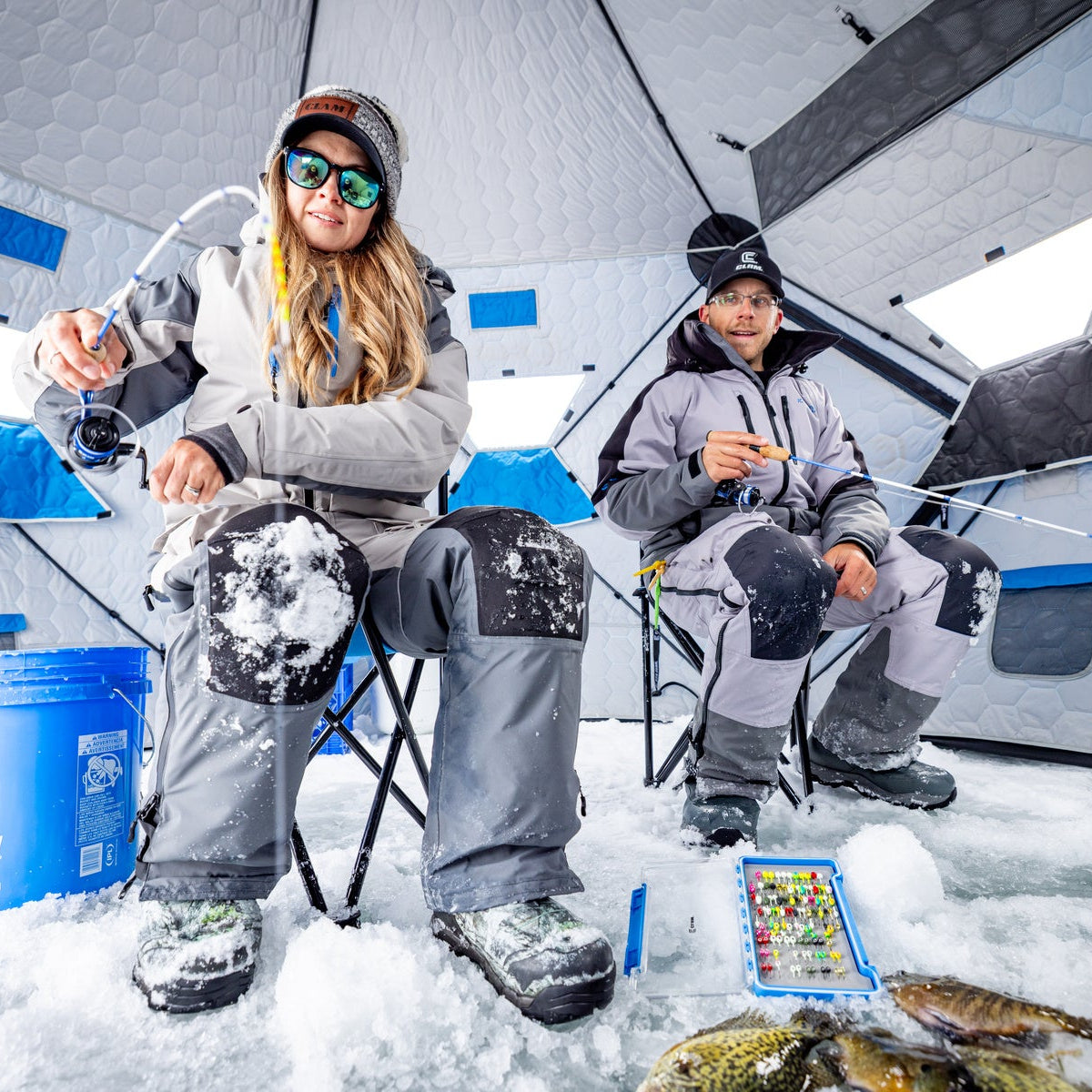 Clam X-400 Hub Shelter 3 Angler Capacity