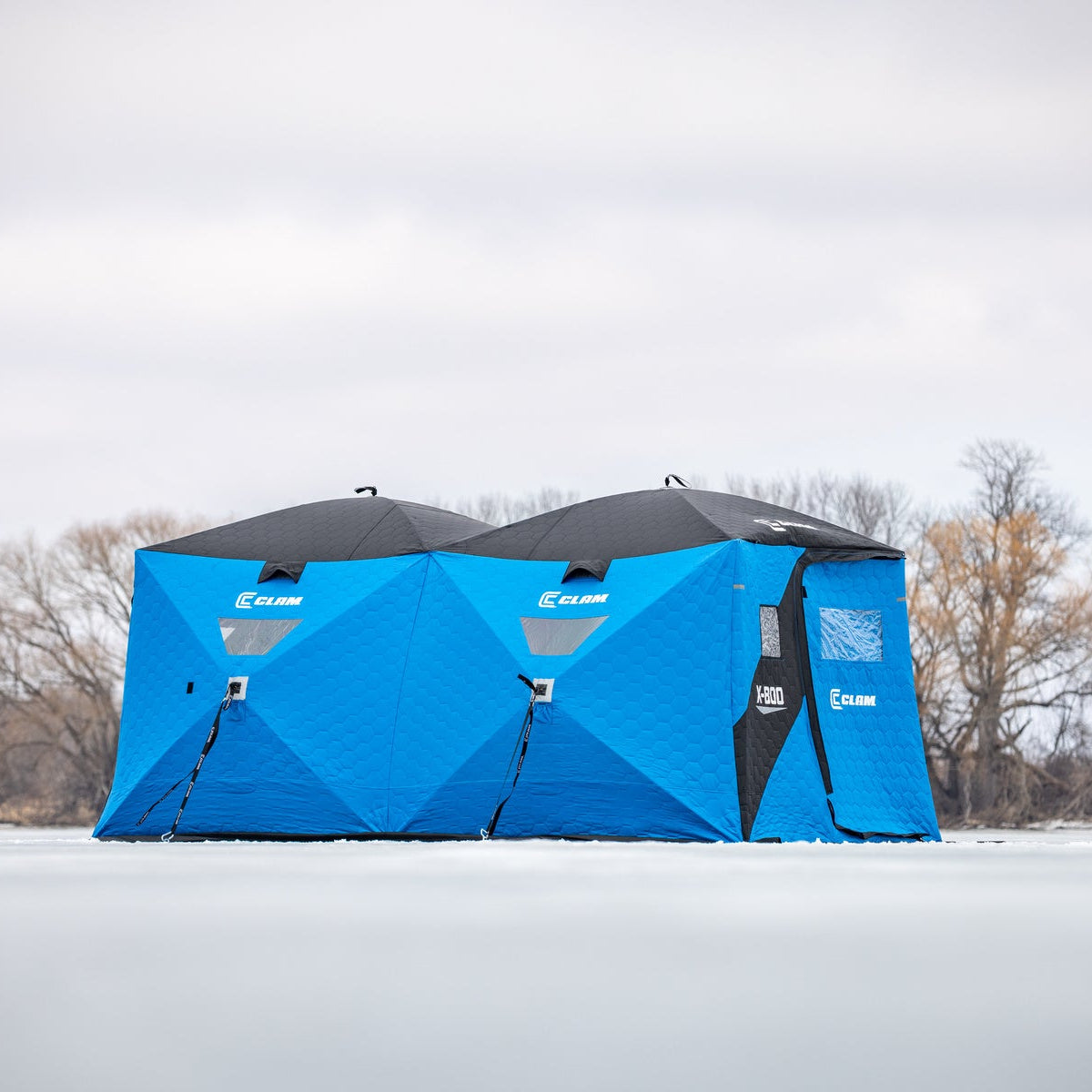 Clam X-800 Hub Shelter 6 Angler Capacity