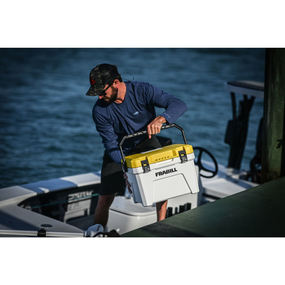 Frabill Magnum Bait Station