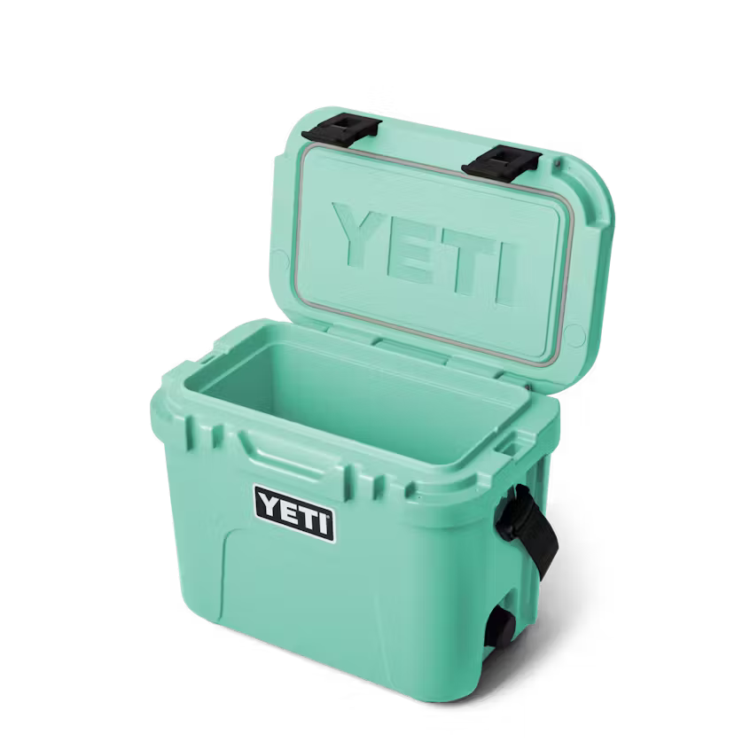 YETI Roadie 15 Hard Cooler Seafoam