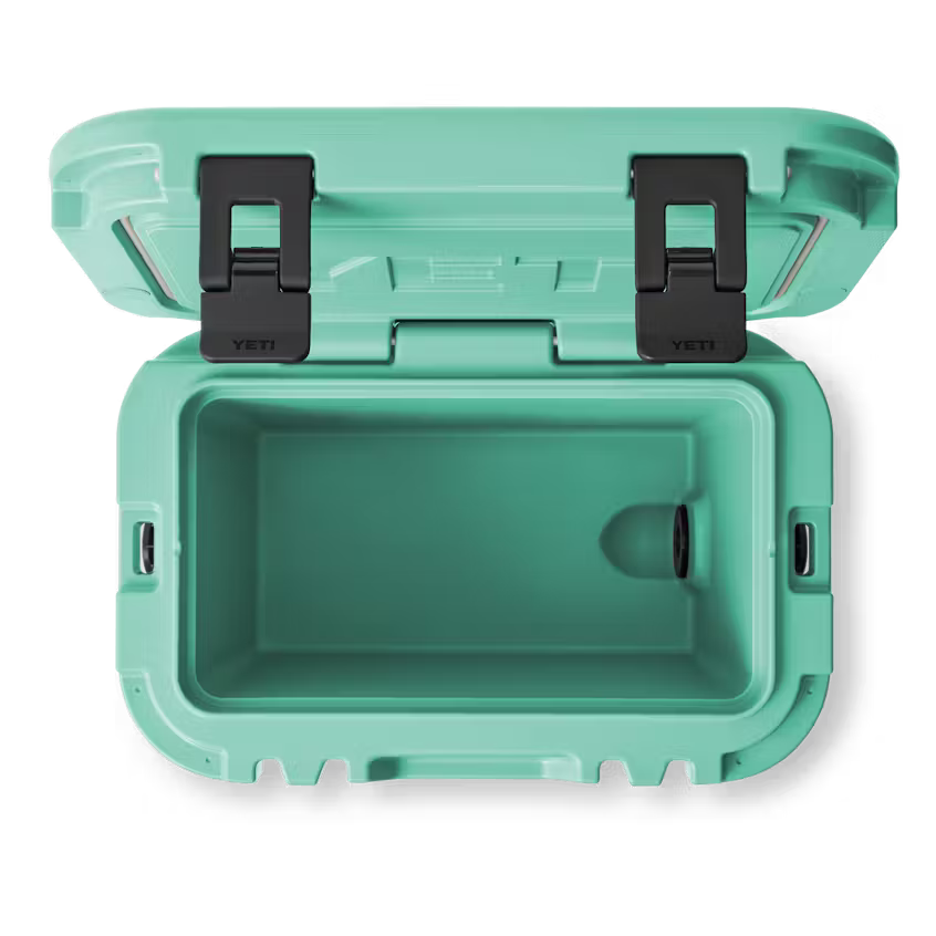 YETI Roadie 15 Hard Cooler Seafoam