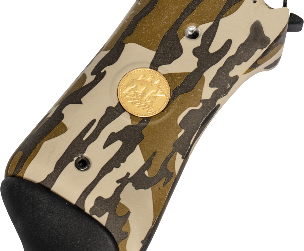 Bear Archery Mag Riser - Mossy Oak Bottomland / Right Hand / B Handle