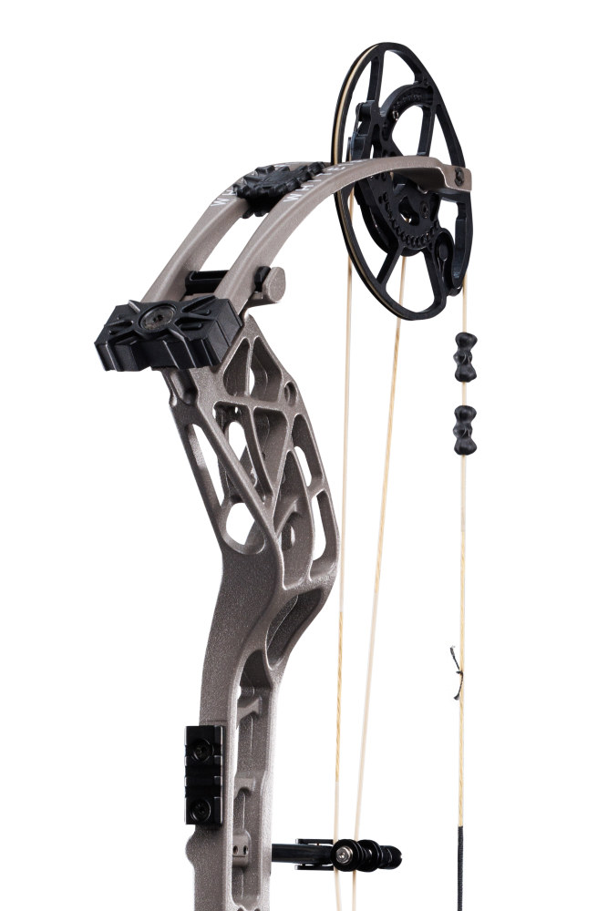 Bear Archery Whitetail INT Compound Bow - Emerge 2.0 / Right Hand / 45-60