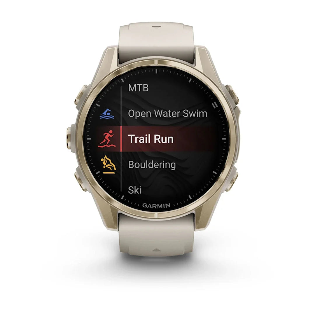 Garmin fēnix 8 – 43 mm, AMOLED Sapphire Soft Gold with Fog Gray / Dark Sandstone Silicone Band