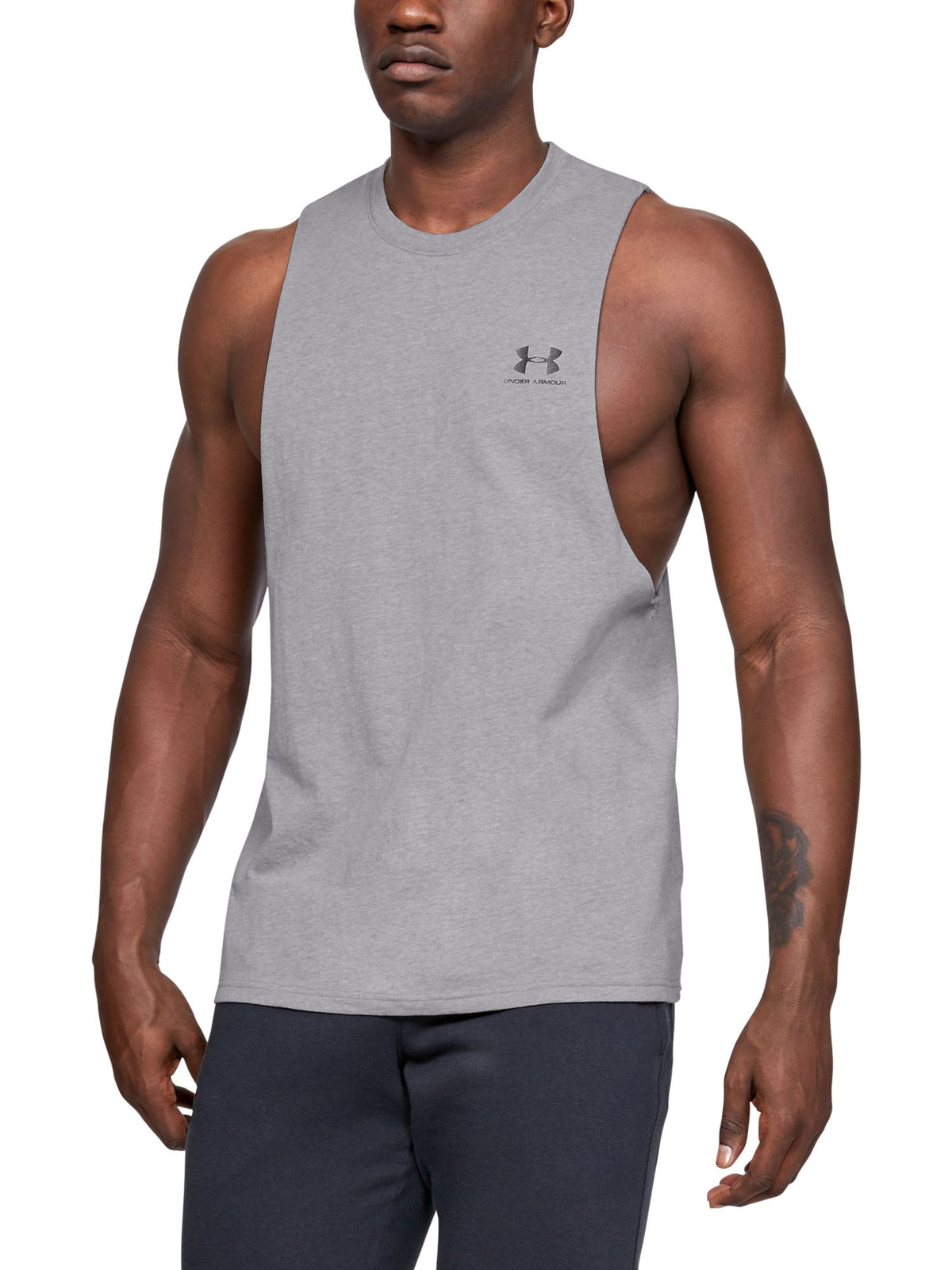 under armour sleeveless loose fit